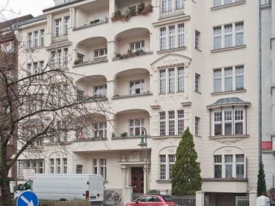 Mietshausgruppe  Hewaldstraße 2, 3, 4, 5, 6, 7, 8, 8A, 9, 10 Heylstraße 4, 5, 6, 7, 28, 29 Innsbrucker Straße 37 Martin-Luther-Straße 120