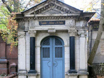 Grabmal L. Dähne und H. Finke