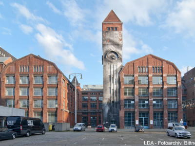 Alte Fabrik für Bahnmaterial