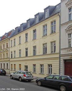 Mietshaus  Schönerlinder Straße 11