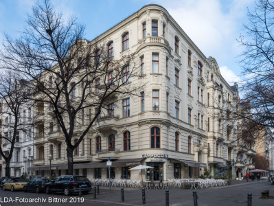 Mietshaus  Knesebeckstraße 33, 34 Mommsenstraße 
