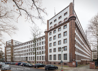 Oberpostdirektion Berlin, Landespostdirektion (heute), Wohnheim für ledige Postbeamtinnen (Haus Lietzensee)