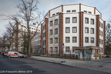 Oberpostdirektion Berlin, Landespostdirektion (heute), Wohnheim für ledige Postbeamtinnen (Haus Lietzensee)