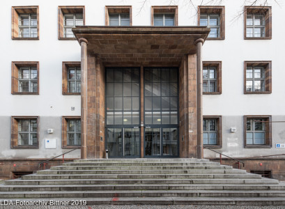 Oberpostdirektion Berlin, Landespostdirektion (heute), Wohnheim für ledige Postbeamtinnen (Haus Lietzensee)