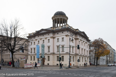 östlicher und westlicher Kasernenbau