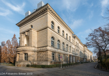 Institut für Chemie