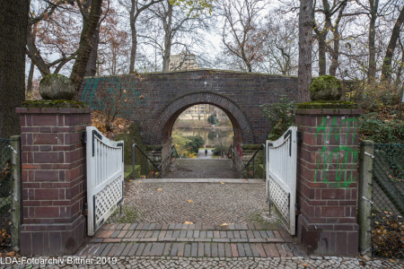 Lietzenseepark mit ehem. Dernburgplatz und Witzlebenplatz