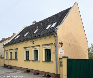 Geschäftshaus  Alt-Biesdorf 24, 25