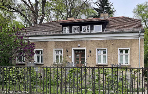 Rittmeisterhaus und altes Obergärtnerhaus