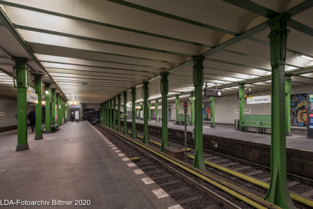 U-Bahnhof Deutsche Oper