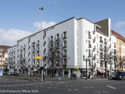 Mietshaus, Läden  Kaiserdamm 25, 25A Fredericiastraße 27, 28 Königin-Elisabeth-Straße 2, 4, 6