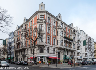Mietshaus, Läden  Knesebeckstraße 12