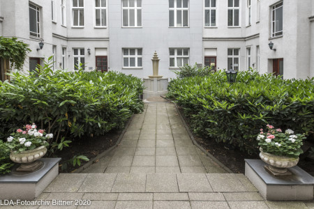 Mietshaus  Knesebeckstraße 30