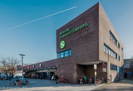 S- und Fernbahnhof Charlottenburg