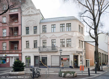 Mietshaus, Laden, Atelier  Nehringstraße 1 Neufertstraße 17