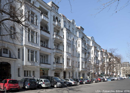 Mietshausgruppe  Meinekestraße 3, 4, 5, 6, 7, 8, 9, 10
