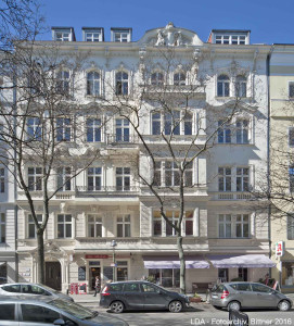 Mietshaus  Carmerstraße 8