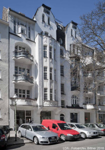 Mietshaus  Dahlmannstraße 11