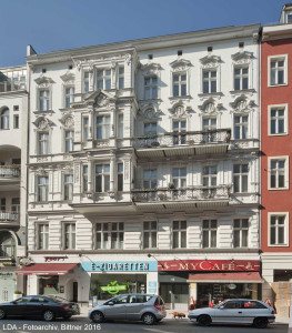 Fassade des Mietshauses