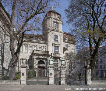 Reichsmilitärgericht mit Vorgarten