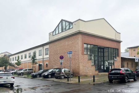 Büro- und Garagengebäude der Verkehrsstaffel & Ausstellungsgebäude