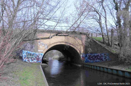 Eisenbahngewölbebrücke