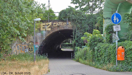 Eisenbahngewölbebrücke (Wegunterführung der Gütergleise)