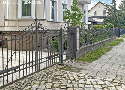 Wohnhaus, Einfriedung  Oberfeldstraße 45