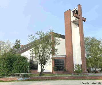 Kirche kath., Einfriedung  Malchower Weg 22, 24