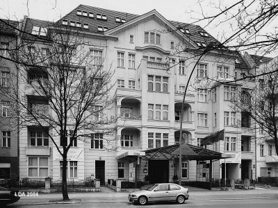 Mietshaus, Gewerbebau  Osloer Straße 116A
