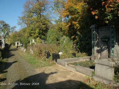 Friedhof der Jüdischen Gemeinde zu Berlin mit Einfriedung
