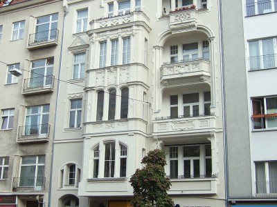 Mietshaus  Uhlandstraße 152