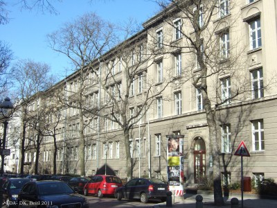 Marie-Curie-Oberschule (heute), 4. Höhere Mädchenschule Wilmersdorf