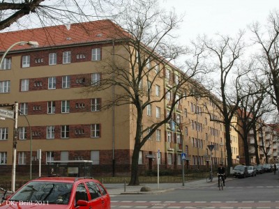 Wohnanlage  Wetzlarer Straße 18 & 20 & 22 & 24 & 26 & 28 & 30 Geisenheimer Straße 25 & 27 & 29 & 31 & 33 Laubenheimer Straße 18 & 20 & 22 & 24 Südwestkorso 49A & 50 & 50A