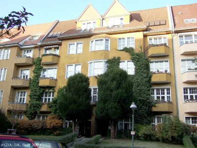 Mietshaus  Landauer Straße 6