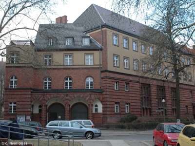 Gemeindehaus, Pfarrhaus  Bergheimer Straße 1, 3