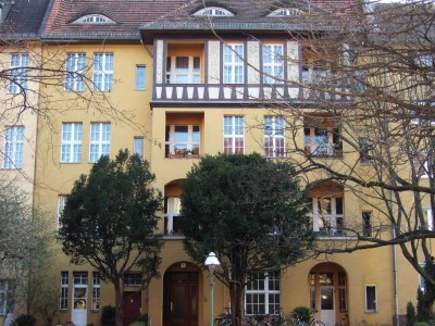 Mietshaus  Landauer Straße 15