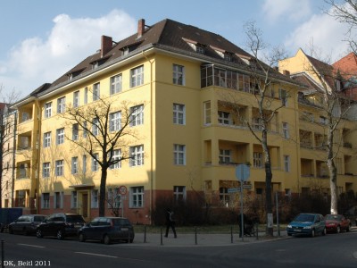 Mietshaus  Ahrweilerstraße 5, 6 Wiesbadener Straße 24