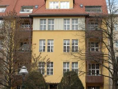 Mietshaus  Landauer Straße 2