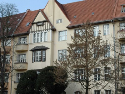 Mietshaus  Landauer Straße 4