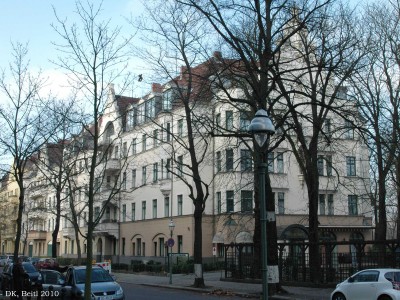Mietshaus, Geschäftshaus  Bornstedter Straße 1