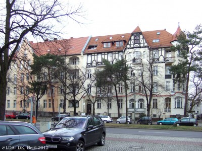 Mietshaus  Hohenzollerndamm 90, 91 Karlsbader Straße 1