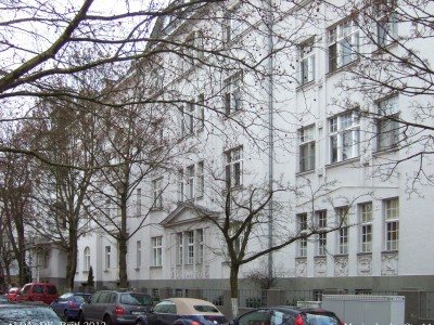 Mietshausgruppe  Hohenzollerndamm 111, 112 Marienbader Straße 11, 12