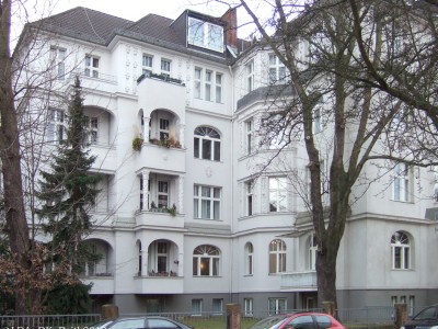 Mietshausgruppe  Hohenzollerndamm 111, 112 Marienbader Straße 11, 12