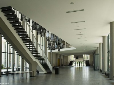 Henry-Ford-Bau (FU Berlin) mit Hörsaal (Auditorium maximum)