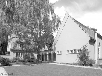 Gemeindehaus, Pfarrhaus  Schuchardtweg 5