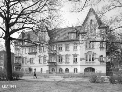 Mietshaus  Clayallee 319
