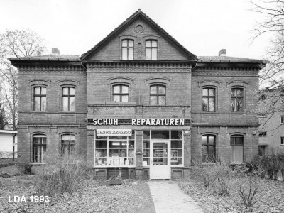 Wohnhaus, Laden  Fischerhüttenstraße 56
