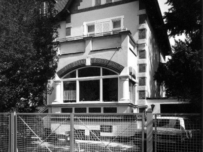 Wohnhausgruppe  Knesebeckstraße 1, 3, 5 Prinz-Handjery-Straße 14, 15, 17