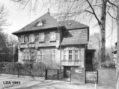 Wohnhaus  Schmarjestraße 8
